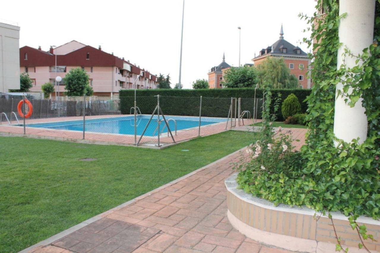 Alameda Del Tormes Apartment Santa Marta de Tormes Exterior photo